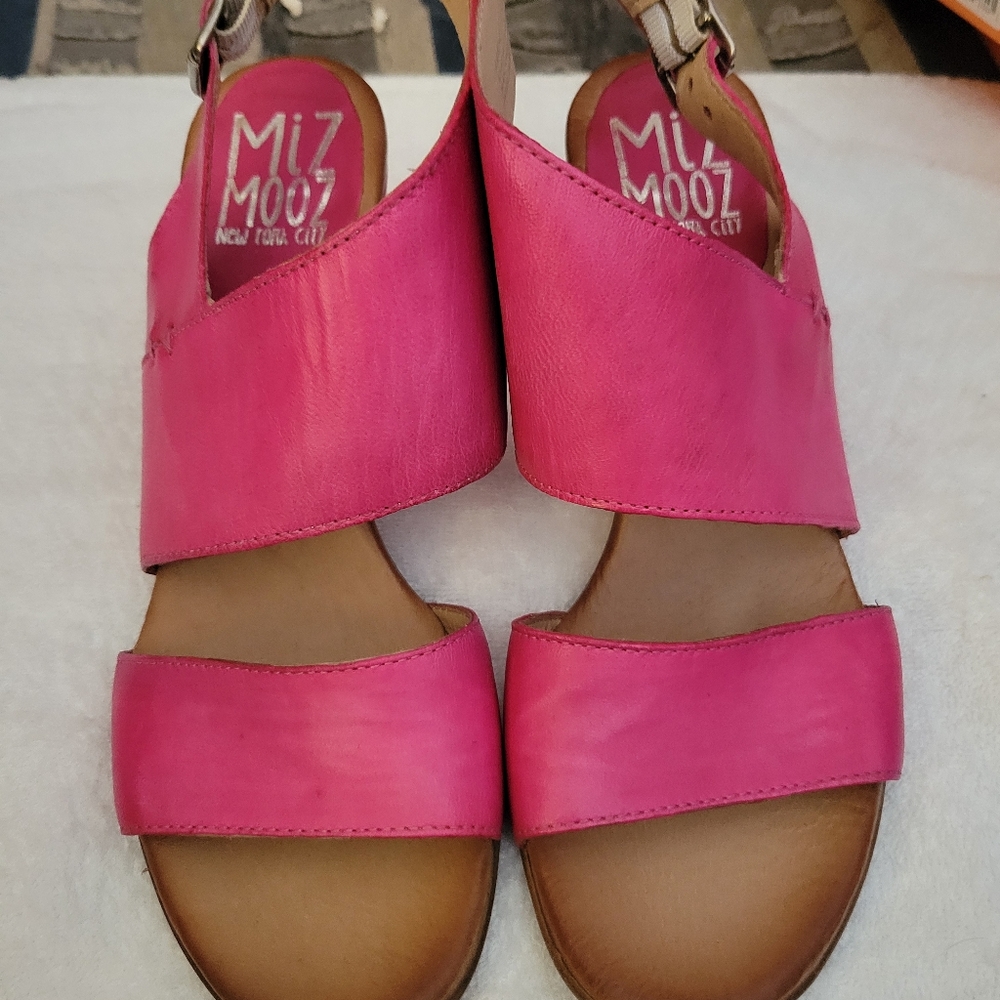 Miz Mooz Pink Sandals Comfortable Casual Footwear